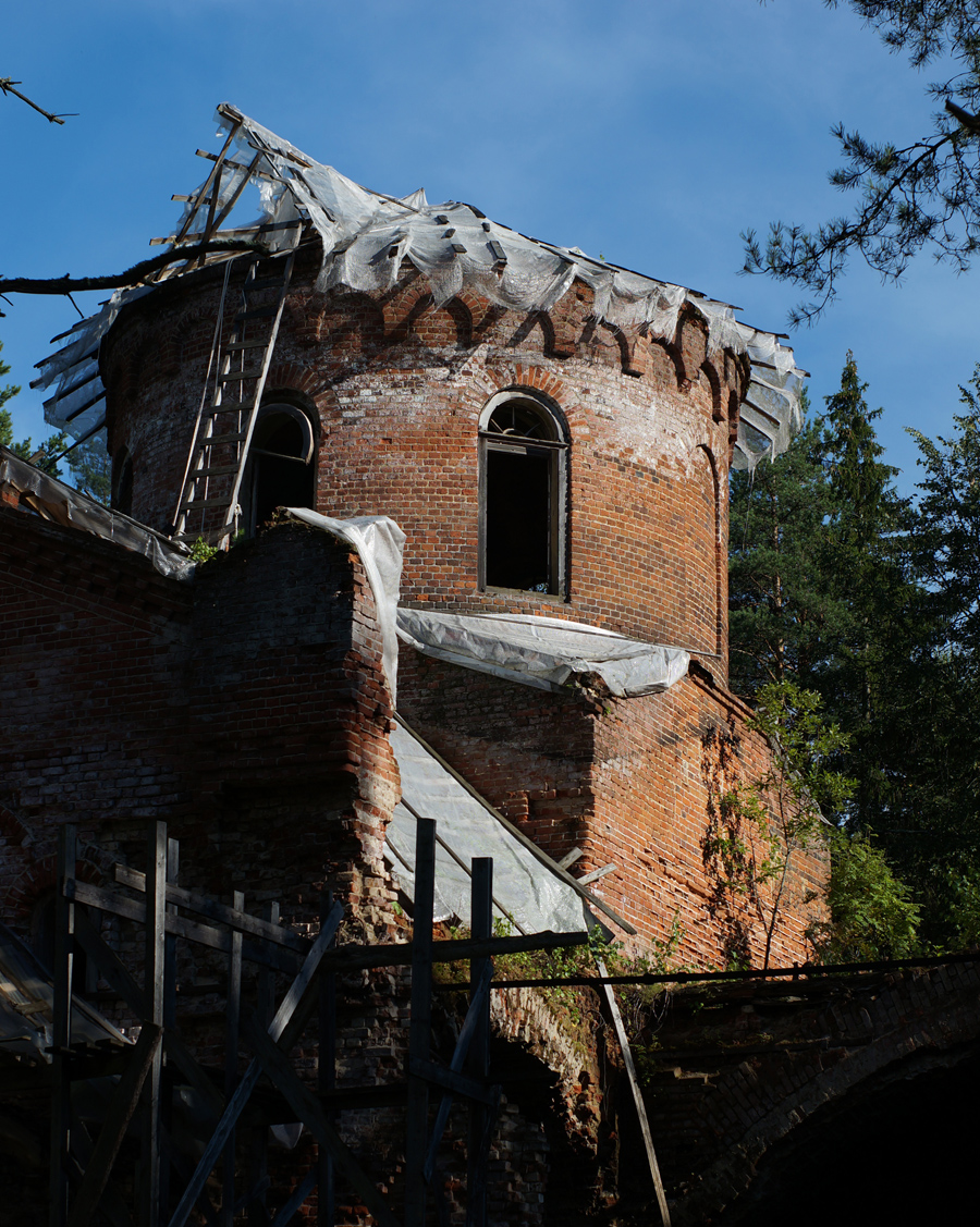 Разрушенная церковь. Велопоход на Киржач